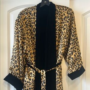 Victoria’s Secret Luxe Reversible Women's Robe